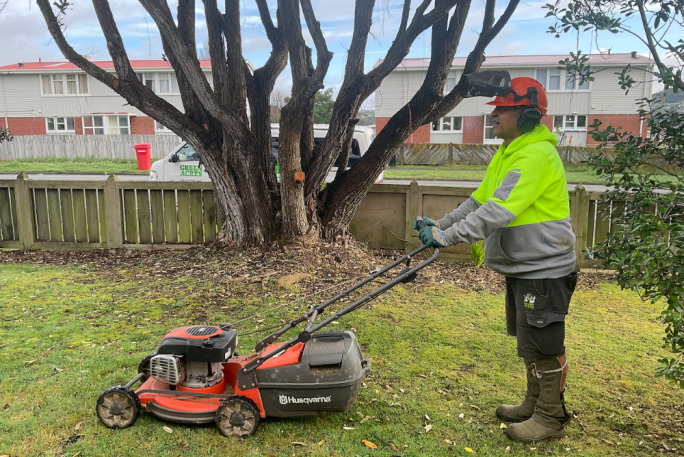 Lawn and Garden Services Franchise for Sale Wellington City 